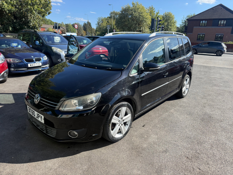 2010 Volkswagen Touran 2.0 Tdi Sport MPV 5dr Diesel DSG Euro 5 (170 Ps) in Black — image 1