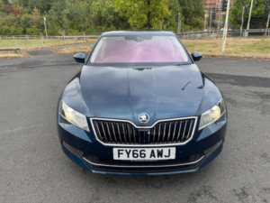 2016 Skoda Superb 2.0 Tdi Laurin & Klement DSG Auto 6spd Euro 6 (s/s) 5dr in Blue — image 5