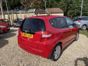 2013 Honda Jazz 1.4 I-Vtec Es Plus in Red — image 3