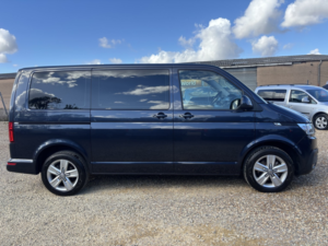 2021 Volkswagen Transporter Shuttle Drive From Wheelchair Accessible Vehicle Passenger Up Front Wav 2.0 Tdi Se in Blue — image 2