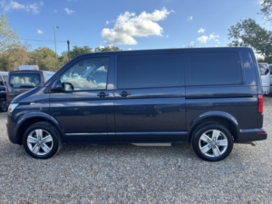 2021 Volkswagen Transporter Shuttle Drive From Wheelchair Accessible Vehicle Passenger Up Front Wav 2.0 Tdi Se in Blue — image 6