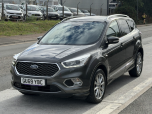 2019 Ford Kuga 1.5 T Ecoboost Vignale in Grey — image 5