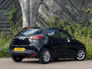 2015 Mazda Mazda2 1.5 Skyactiv-G Se-L Euro 6 (s/s) 5dr in Black — image 4