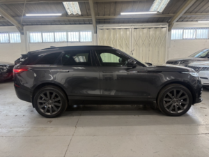 2019 Land Rover Range Rover Velar 2.0 D180 R-Dynamic Hse in Grey — image 6