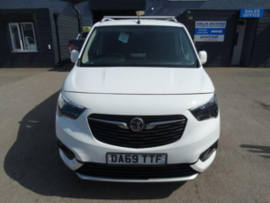 2020 Vauxhall Combo 1.6turbo D 2300 L2 Lwb 4seat Crew No Vat in White — image 2