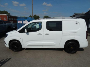 2020 Vauxhall Combo 1.6turbo D 2300 L2 Lwb 4seat Crew No Vat in White — image 5