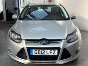 2012 Ford Focus 1.6 Titanium Euro 5 5dr — image 2