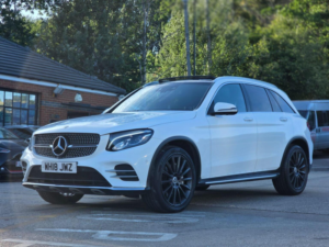 2018 Mercedes-Benz Glc 2.1 Glc250d Amg Line (premium) G-Tronic+ 4matic Euro 6 (s/s) 5dr in White — image 3