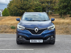 2016 Renault Kadjar 1.5 Dci Dynamique Nav SUV 5dr Diesel Manual Euro 6 (s/s) (110 Ps) in Blue — image 2