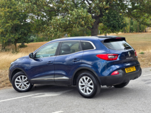 2016 Renault Kadjar 1.5 Dci Dynamique Nav SUV 5dr Diesel Manual Euro 6 (s/s) (110 Ps) in Blue — image 5