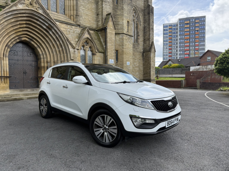 2014 Kia Sportage 1.7 Crdi Ecodynamics 3 in White — image 1