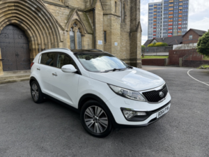 2014 Kia Sportage 1.7 Crdi Ecodynamics 3 in White — image 2