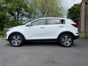 2014 Kia Sportage 1.7 Crdi Ecodynamics 3 in White — image 6
