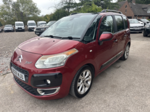 2009 Citroen C3 Picasso 1.4 Vti Exclusive in Red — image 3
