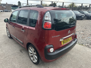 2009 Citroen C3 Picasso 1.4 Vti Exclusive in Red — image 4