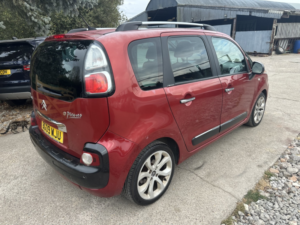 2009 Citroen C3 Picasso 1.4 Vti Exclusive in Red — image 6