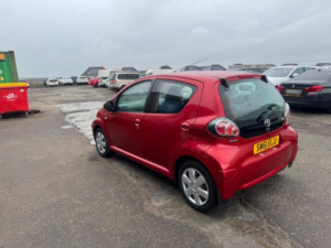 2011 Toyota Aygo 1.0 Vvt-I Ice Euro 5 5dr in Red — image 4