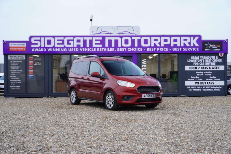 2020 Ford Tourneo Courier 1.5 Tdci Titanium Euro 6 5dr in Red — image 1