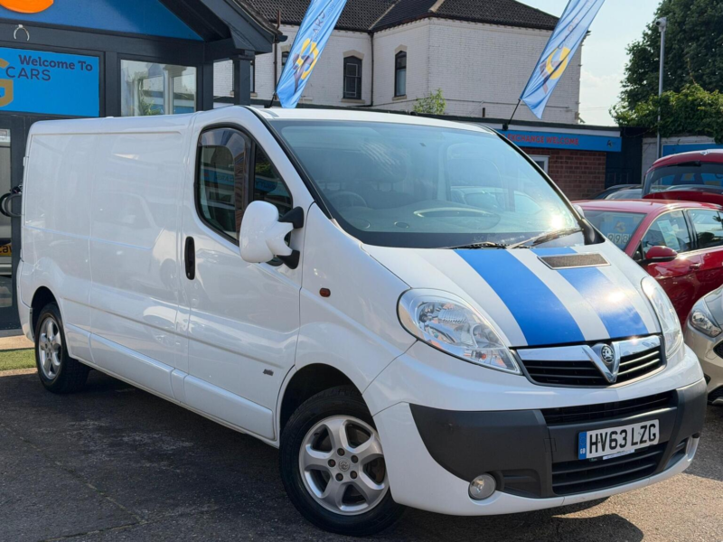 2014 Vauxhall Vivaro 2.0 2900 Cdti Sportive Fwd L3 4dr in White — image 1