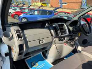 2014 Vauxhall Vivaro 2.0 2900 Cdti Sportive Fwd L3 4dr in White — image 4