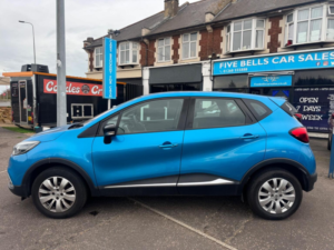 2016 Renault Captur 0.9 Tce Energy Expression + Euro 6 (s/s) 5dr in Blue — image 2