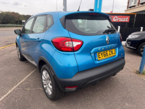2016 Renault Captur 0.9 Tce Energy Expression + Euro 6 (s/s) 5dr in Blue — image 3