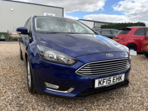 2015 Ford Focus 1.5 T Ecoboost Titanium in Blue — image 2