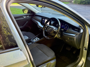2022 Skoda Octavia 2.0 Tdi Se Technology Estate 5dr Diesel DSG Euro 6 (s/s) (116 Ps) in Grey — image 2