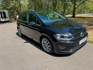 2014 Volkswagen Golf Gt Tsi DSG in Black — image 2