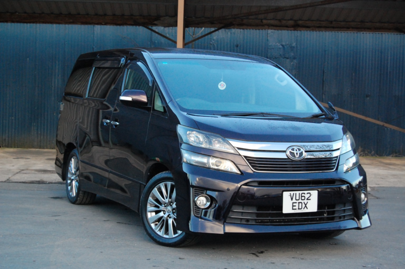 2013 Toyota Vellfire 2.4 Golden Eyes in Purple — image 1