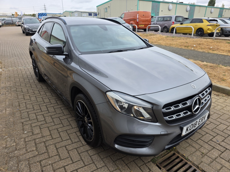 2018 Mercedes-Benz Gla 1.6 Gla200 Amg Line in Grey — image 1