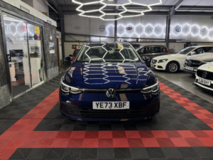 2023 Volkswagen Golf 1.5 Tsi Life in Blue — image 4