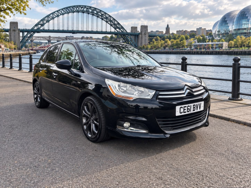 2011 Citroen C4 1.6 E-Hdi Airdream Exclusive Hatchback 5dr Diesel Egs6 Euro 5 (s/s) (110 Ps) in Black — image 1