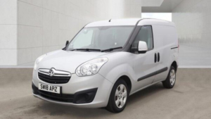 2018 Vauxhall Combo 1.3 Cdti 95 200 Sportive L1 H1 in Silver — image 2