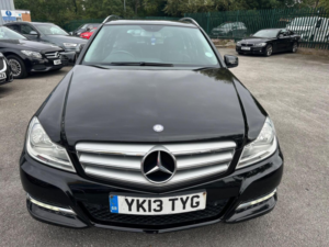 2013 Mercedes-Benz C Class 2.1 C220 Cdi Blueefficiency Executive Se G-Tronic+ Euro 5 (s/s) 5dr in Black — image 3