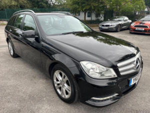 2013 Mercedes-Benz C Class 2.1 C220 Cdi Blueefficiency Executive Se G-Tronic+ Euro 5 (s/s) 5dr in Black — image 6