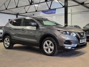 2017 Nissan Qashqai 1.5 Dci Acenta Euro 6 (s/s) 5dr in Grey — image 3