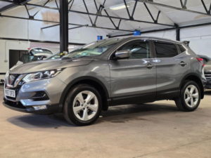 2017 Nissan Qashqai 1.5 Dci Acenta Euro 6 (s/s) 5dr in Grey — image 5