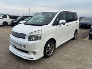 2008 Toyota Voxy 2.0 Z 5dr 8 Seats in White — image 5