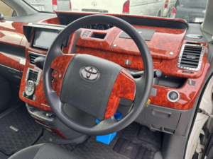 2008 Toyota Voxy 2.0 Z 5dr 8 Seats in White — image 6