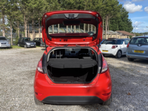 2014 Ford Fiesta 1.3 Style in Red — image 5