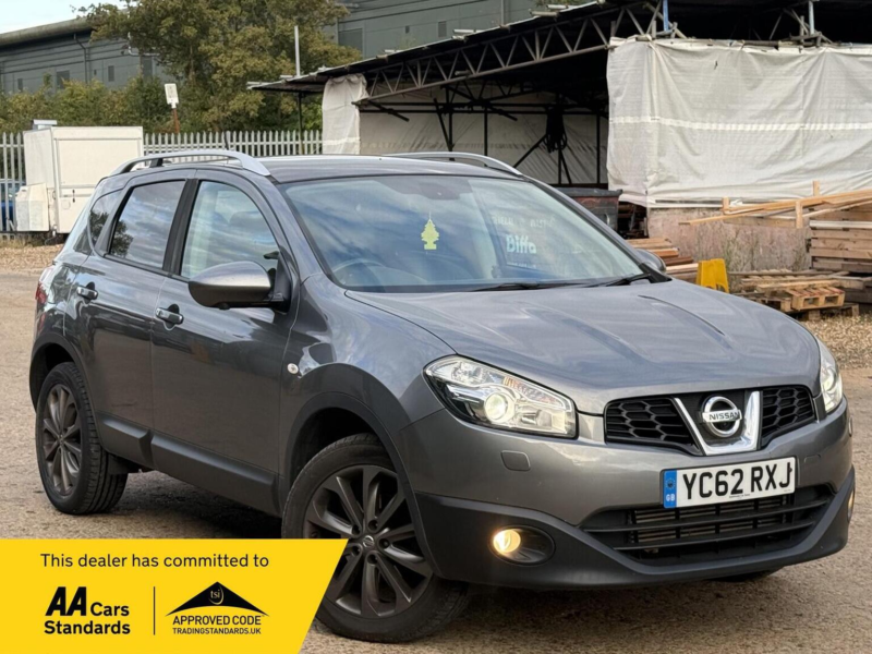 2012 Nissan Qashqai 1.6 Dci Tekna 4WD Euro 5 5dr in Grey — image 1
