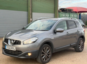 2012 Nissan Qashqai 1.6 Dci Tekna 4WD Euro 5 5dr in Grey — image 3