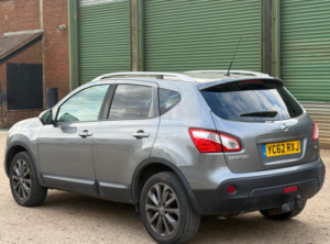 2012 Nissan Qashqai 1.6 Dci Tekna 4WD Euro 5 5dr in Grey — image 4