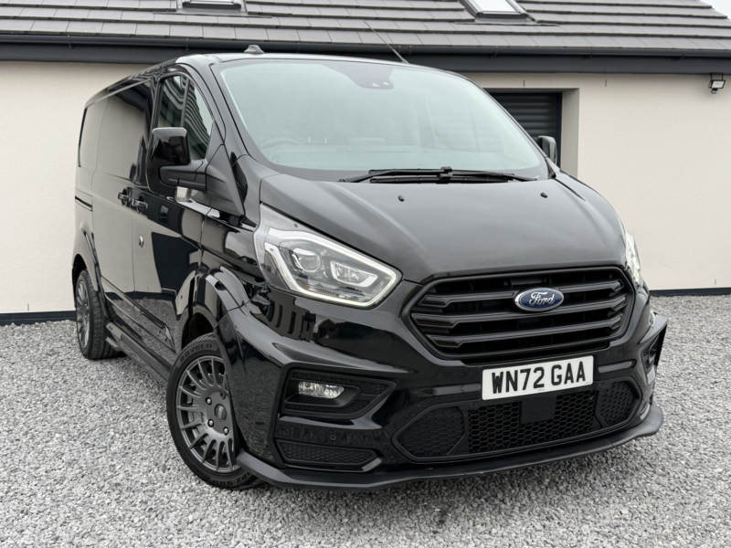 2022 Ford Transit Custom 2.0 Transit Custom Msrt Van 320 L1 2.0l Ecoblue 185ps Fwd 6 Speed Manual in Black — image 1