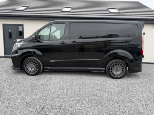 2022 Ford Transit Custom 2.0 Transit Custom Msrt Van 320 L1 2.0l Ecoblue 185ps Fwd 6 Speed Manual in Black — image 4