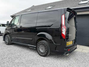 2022 Ford Transit Custom 2.0 Transit Custom Msrt Van 320 L1 2.0l Ecoblue 185ps Fwd 6 Speed Manual in Black — image 6