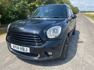 2014 MINI Countryman 1.6 One Euro 6 (s/s) 5dr in Black — image 4