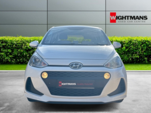 2018 Hyundai I10 1.2 I10 Se 1.2 A/t My17 in White — image 2