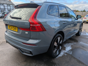 2024 Volvo Xc60 2.0 Plus Dark T6 AWD (350 Hp) in Grey — image 3